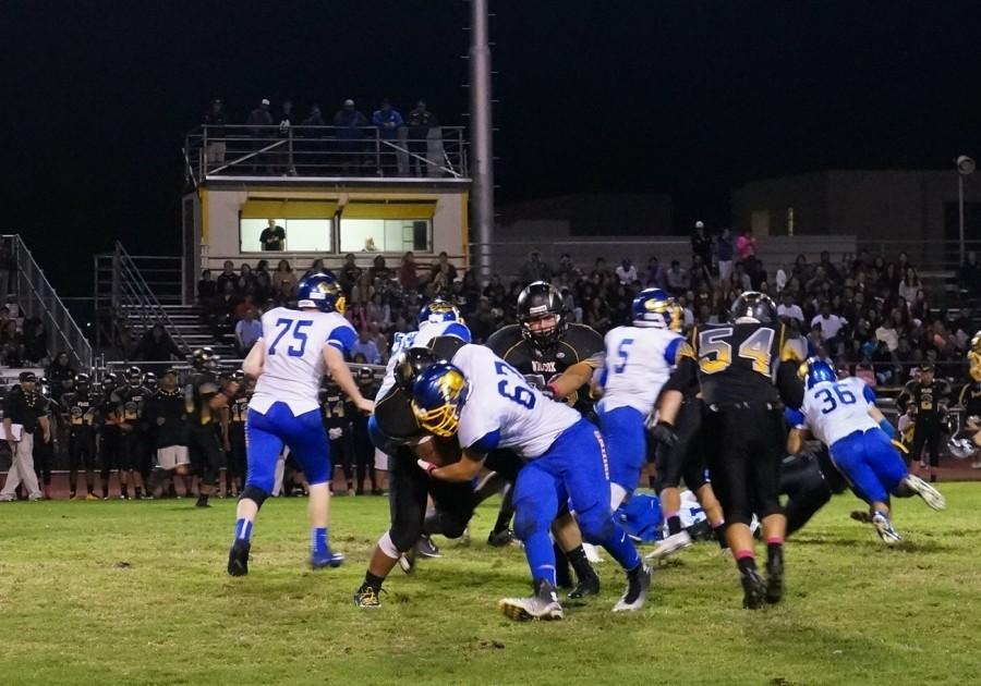 Bruins football team loses to Wilcox Chargers
