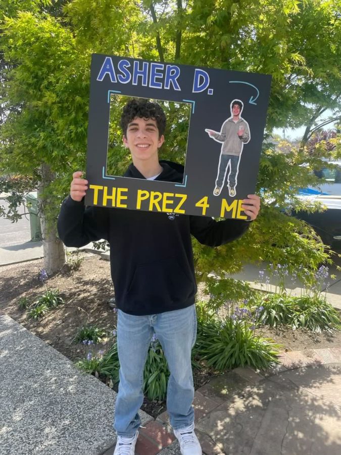 For junior Asher Dubin, photo frames were an important part of his campaigning this year to engage with students.